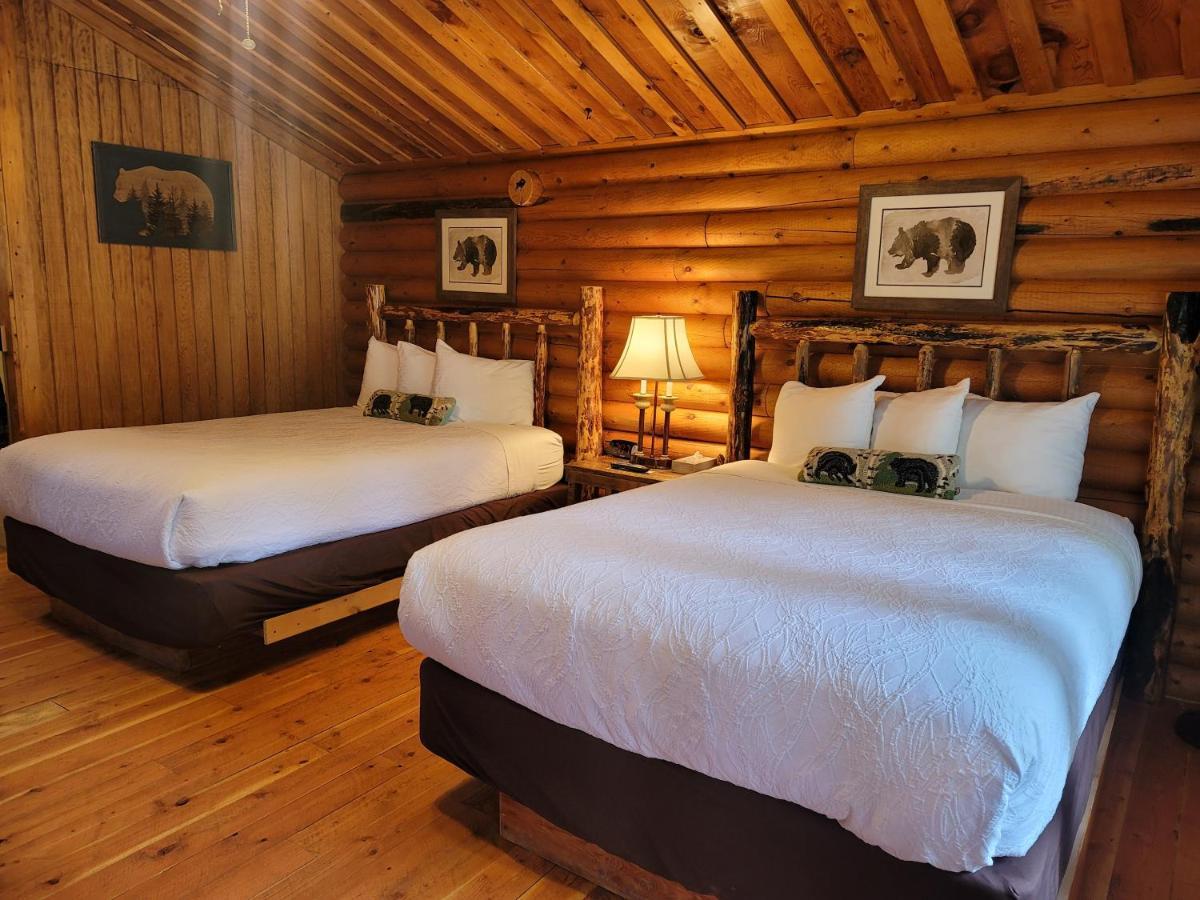 Riverfront Motel & Cabins Thompson Falls ภายนอก รูปภาพ