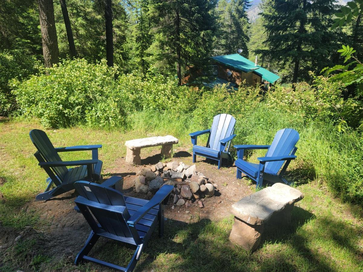 Riverfront Motel & Cabins Thompson Falls ภายนอก รูปภาพ