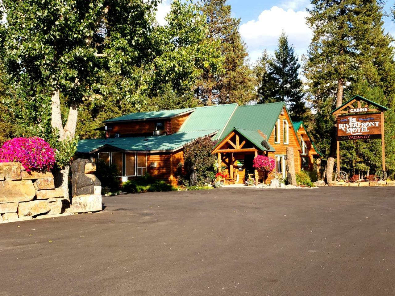 Riverfront Motel & Cabins Thompson Falls ภายนอก รูปภาพ